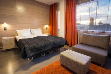 Фото номера Двухместный номер с 2 отдельными кроватями Отель Original Sokos Hotel Vaakuna Joensuu г. Йоэнсуу 3